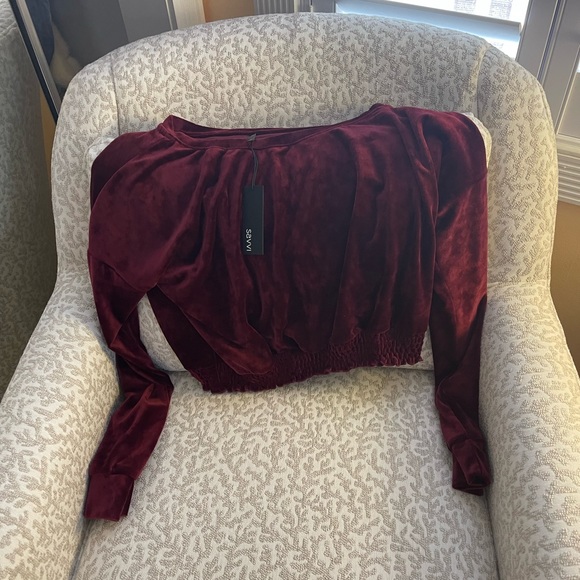 Brand new Velour  Burgundy top - Picture 1 of 3